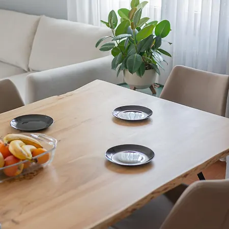 Green Oasis Apartment
